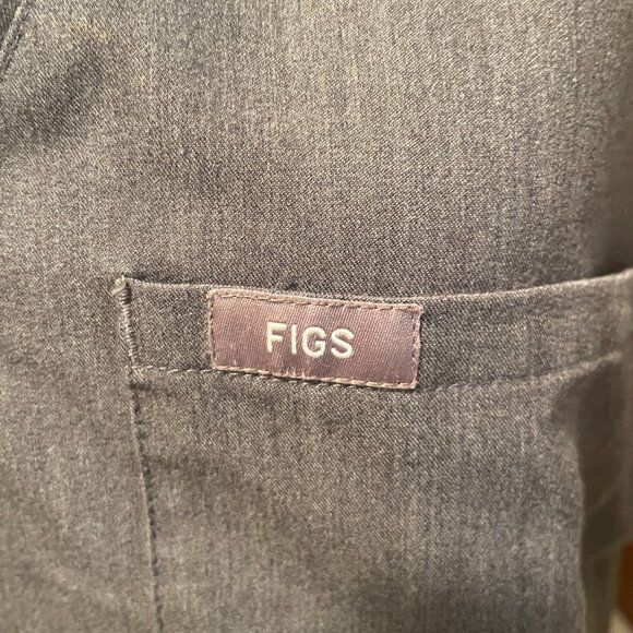 Figs Catarina Graphite V Neck Scrub Top - Picture 4 of 4